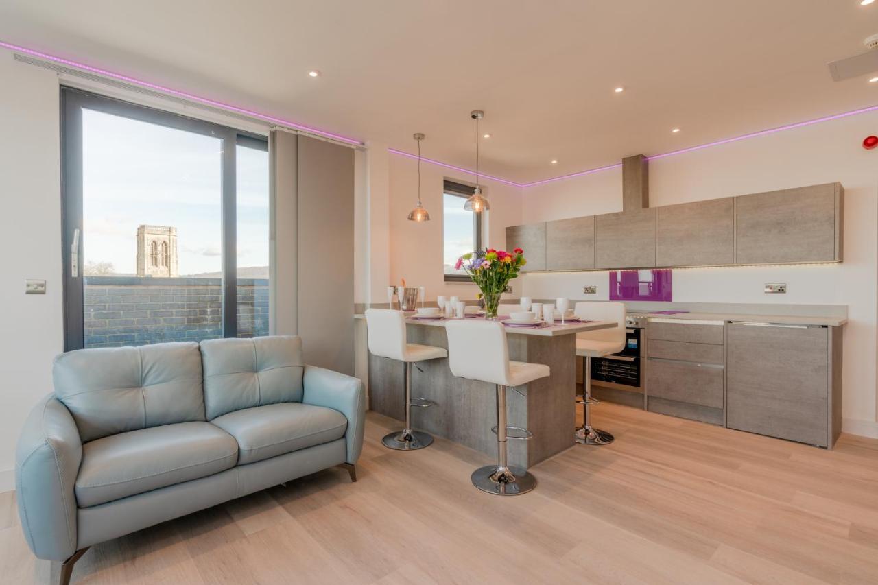 Central Penthouse With Hot Tub & Views 22 Cheltenham Exterior foto